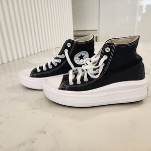 Converse Women's Black and White Platform Sneakers